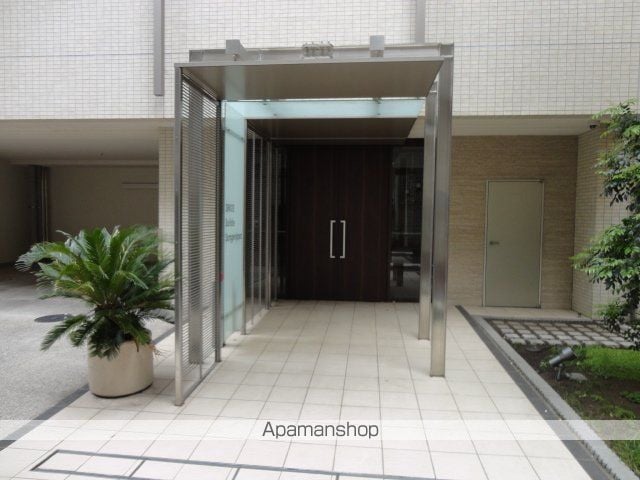 スパシエソリデ三軒茶屋の外観写真