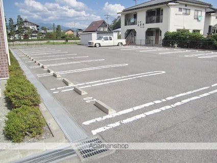 ラフィネ安曇野　Ａ[1LDK/51.05m2]の駐車場