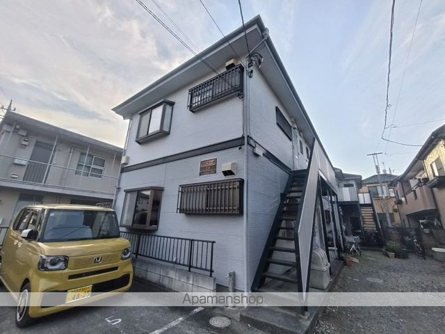 西川コーポの外観写真