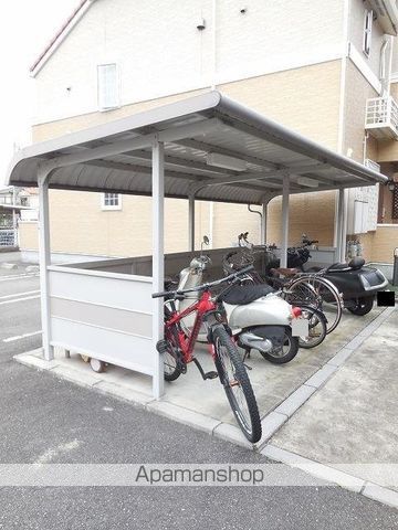 アンフィニーBの玄関写真