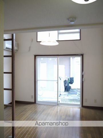 メゾン岡の宮 C棟の内装写真