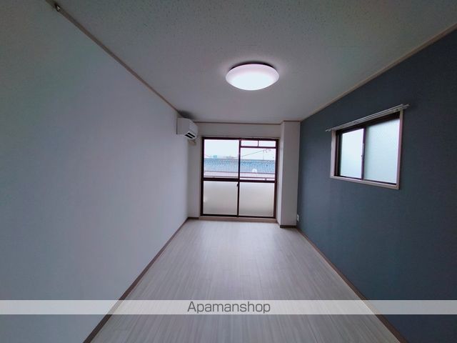 スクエアメゾン志紀の内装写真