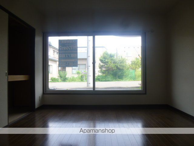 PLAZA IN 栄通の内装写真