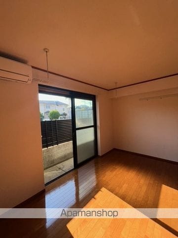 AZUR羽衣の内装写真