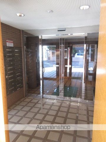 ウイング円山北町の玄関写真
