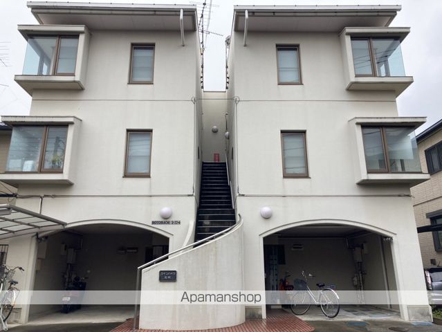 ツインハイツ元町の外観写真