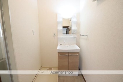 ＲＯＹＡＬ　ＧＡＲＤＥＮ　ＣＡＳＡＨＡＲＡ[3LDK/79.07m2]の洗面所