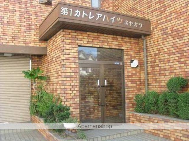 第1カトレアハイツ寝屋川の玄関写真