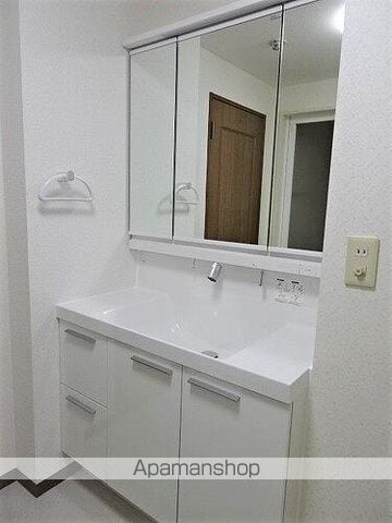 ライオンズマンション山の手第2の内装写真