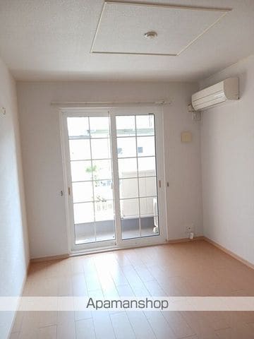 プラム Iの内装写真