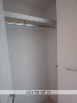 エルファーロ小竹向原[1K/22.25m2]の収納