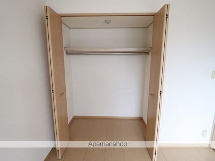 コンフォール[2LDK/50.47m2]の収納