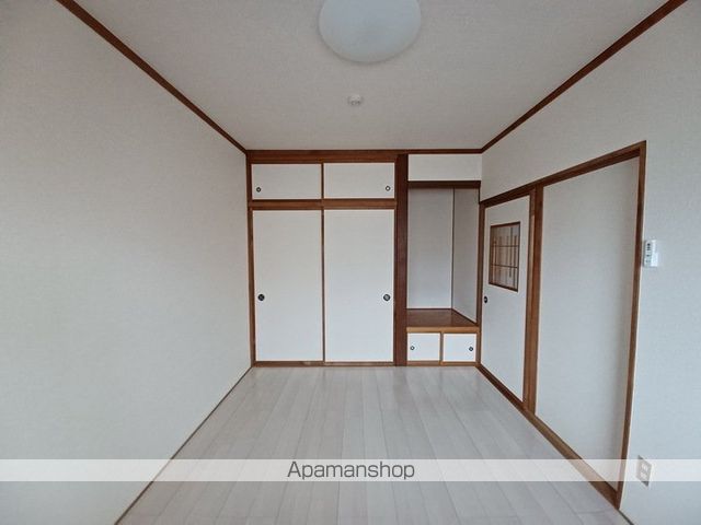 イソガイレジデンスの内装写真