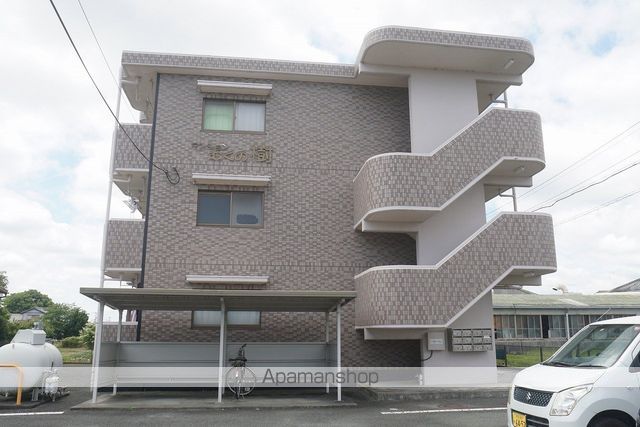 マンションむくの樹の外観写真