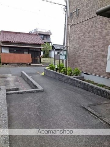 アンテノールの玄関写真