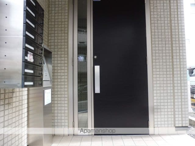 ガーデンハウス南大塚の玄関写真