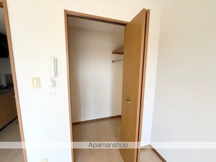 滋賀県犬上郡豊郷町大字沢[1K/28.01m2]の収納