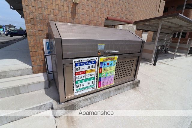 ファルコン寿の玄関写真