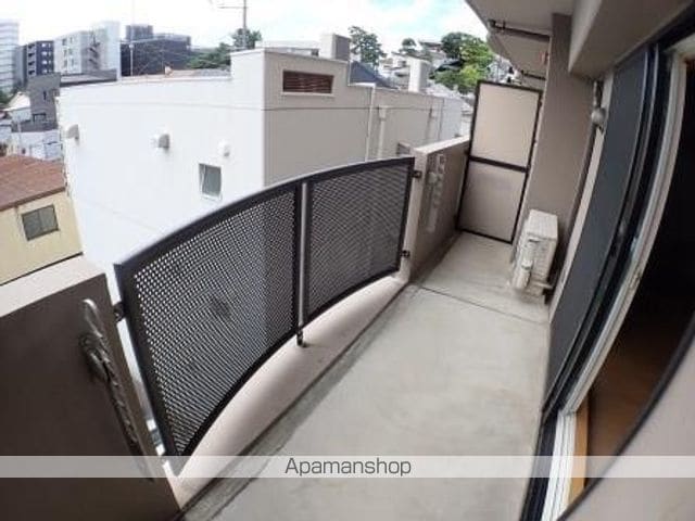 レジュイール東中通の内装写真