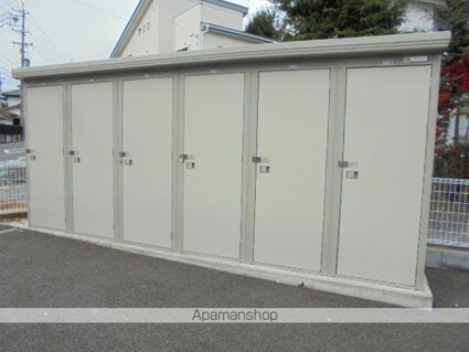 ラピタス[2LDK/57.19m2]の共用部3