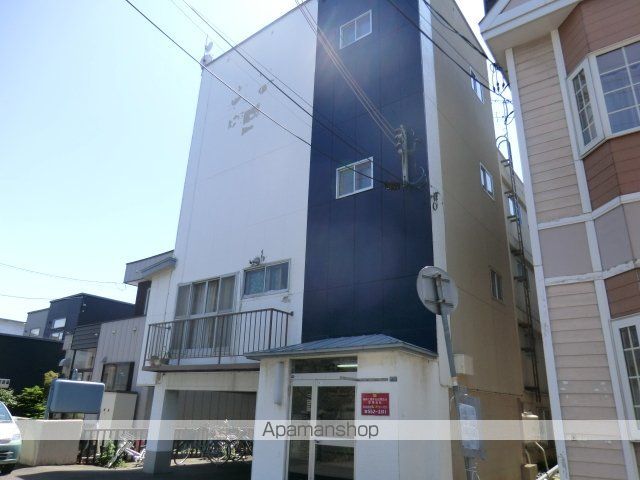 コーポアカシアの玄関写真