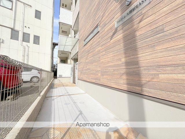 フジパレス堺駅EASTの玄関写真