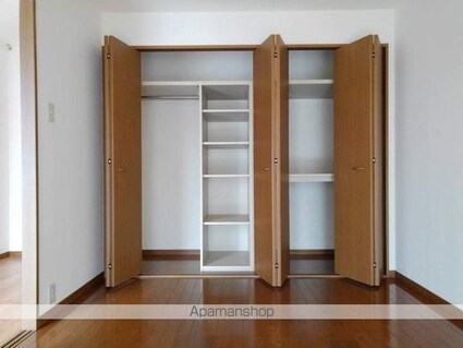 マンションシルクスクエア[2LDK/54.57m2]の収納
