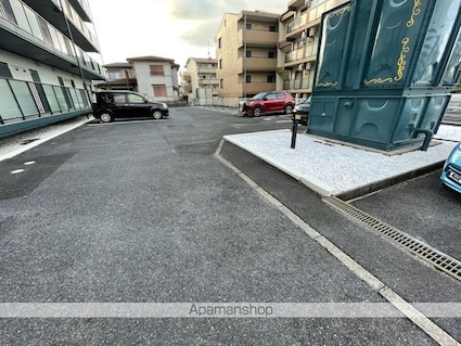 ｌａ　ｇｒａｃｅ　ｕｎ[1K/23m2]の駐車場2