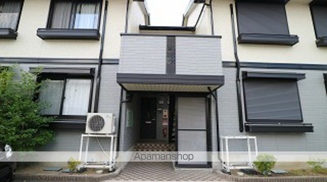 エクセレント山本の玄関写真