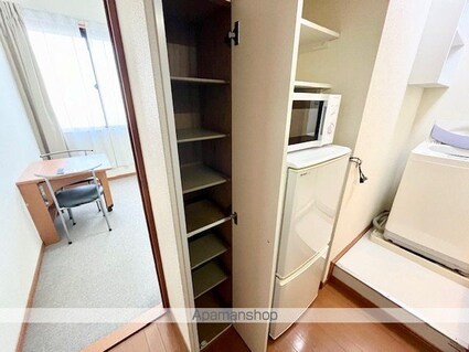 レオパレスくるまや[1K/20.28m2]の収納1