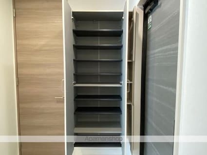 サウスヒルズ世田谷[2LDK/61.02m2]の玄関