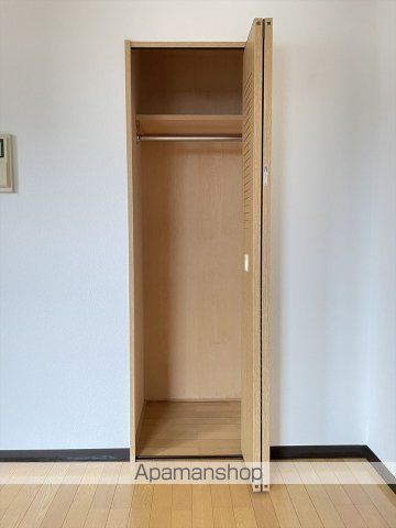 スカイコート目白台の内装写真