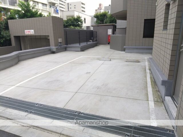 東京都中野区弥生町５丁目[1LDK/44.25m2]の共用部1