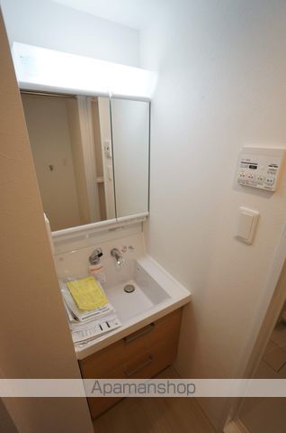 NOON栄通の内装写真