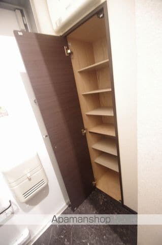 レオネクストHoneylakeの内装写真