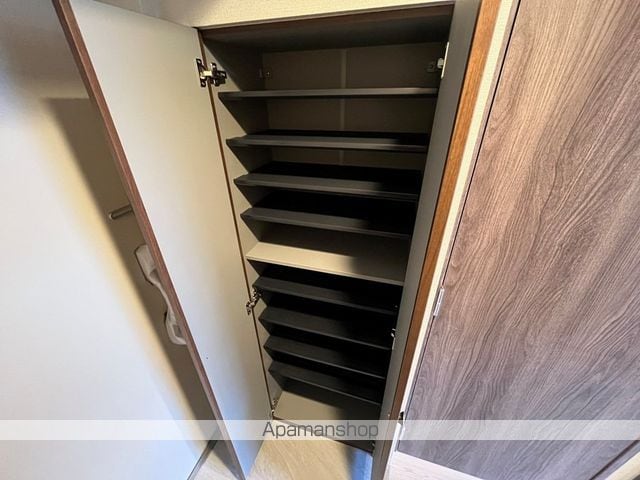ARTIZA京橋WESTの内装写真