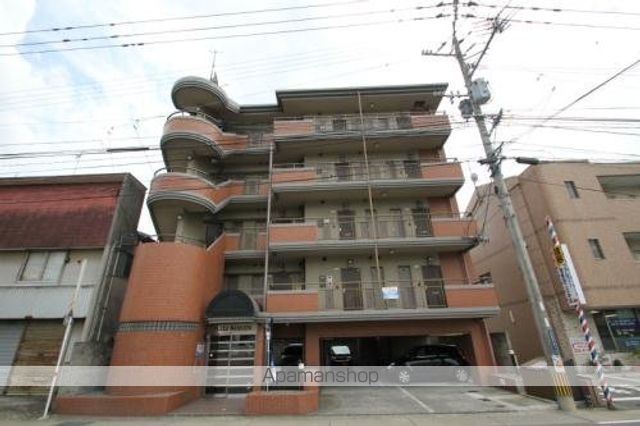 保田窪プラザマンションの外観写真