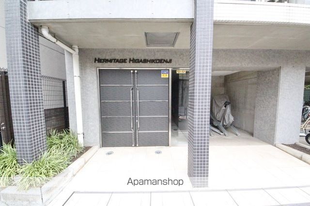 フェニックス東高円寺の玄関写真