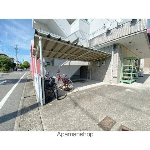 ムーニーハイツ旭の玄関写真