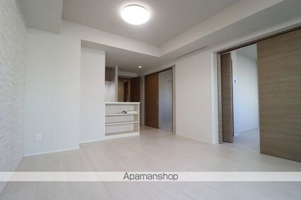 Ｓｈａｌｌｏｗ　Ｇａｒｄｅｎ　Ａ棟[2LDK/64.5m2]の内装2