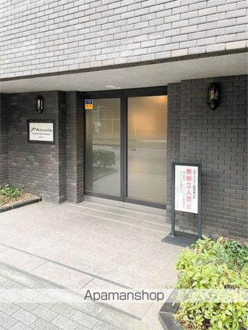 フェニックス新横濱イクシールの玄関写真