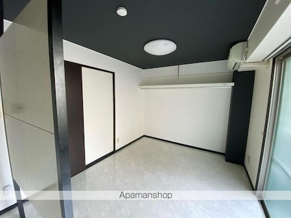 ヴェルス宮脇[1R/25m2]の内装1