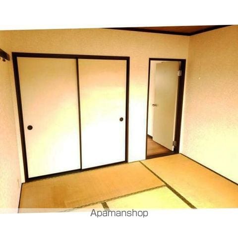 ラウンドハイツBの内装写真