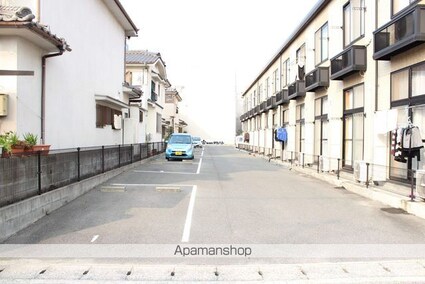 レオパレス葉月[1K/20.28m2]の駐車場1