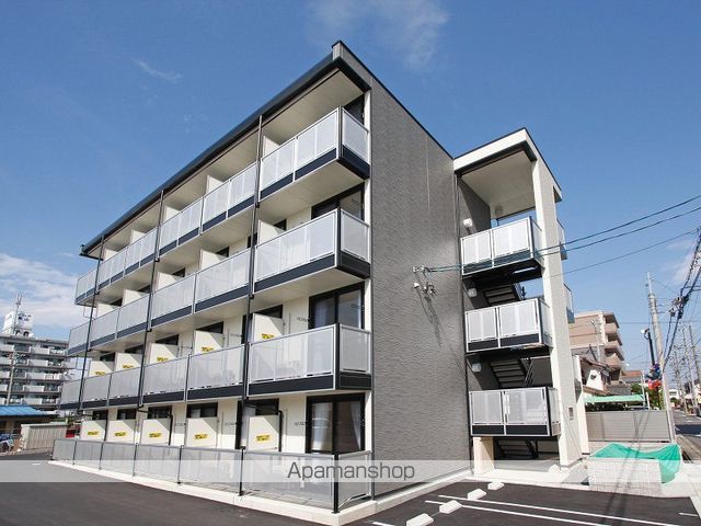 レオパレス玉楽の玄関写真