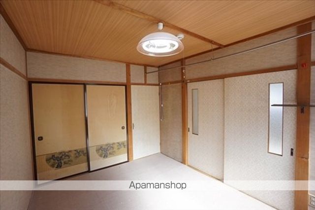 髙山アパートの内装写真
