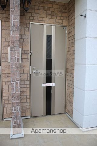 モンドミュールの玄関写真