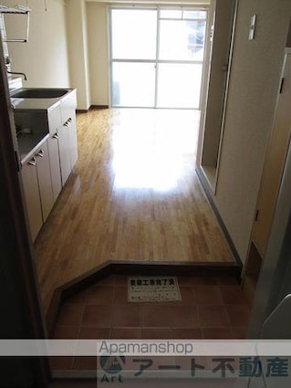 エトワール味酒[1R/18.85m2]の玄関