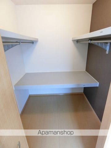 リビングタウン愛野南 C棟の内装写真