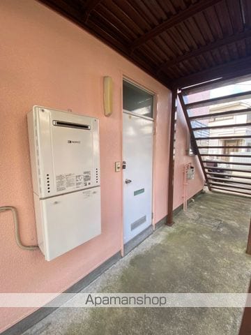 島﨑アパートの玄関写真